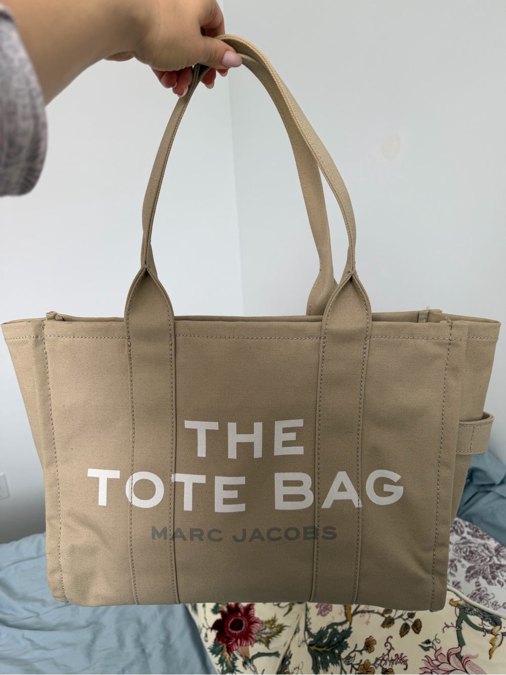 Marc Jacobs large tote - Picture 7 of 8